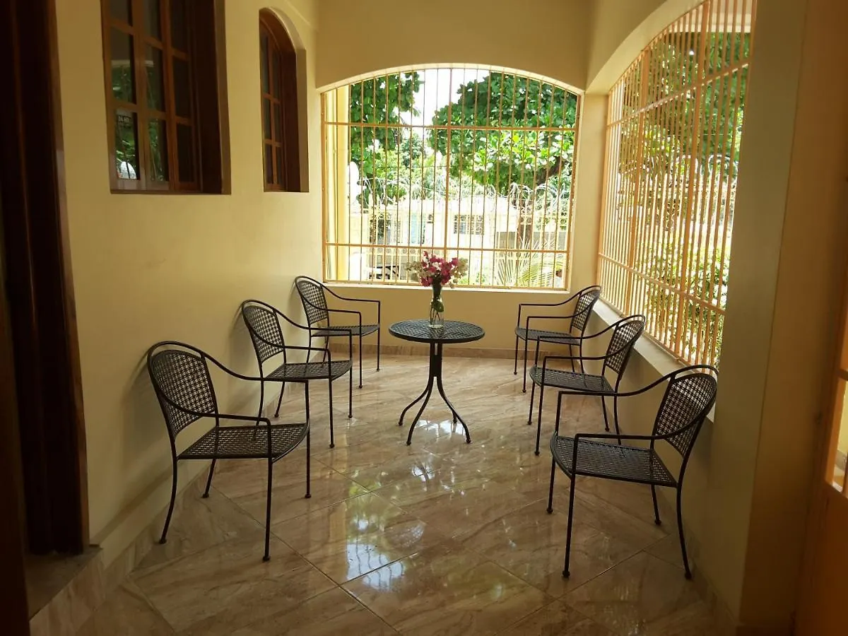 Diquini Guest House Port-au-Prince